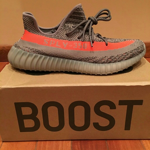 Yeezy Boost 350v2 - Picture 2 of 2